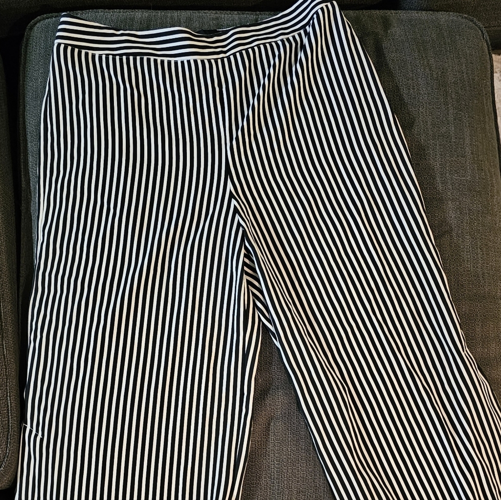 Women's Cynthia Rowley Black striped  pants